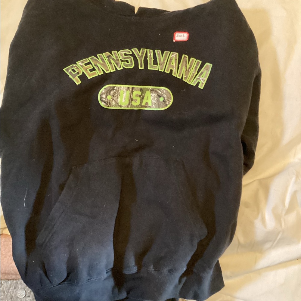 Vittorio Black and Green Sweatshirt Pennsylvania Style